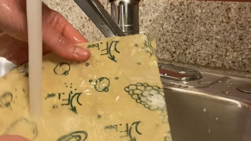 Monitoring wax wrappers